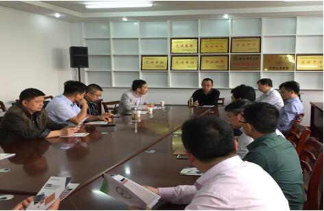 VSport招生宣传工作组与宏实中公司领导及高三年级班主任开展座谈